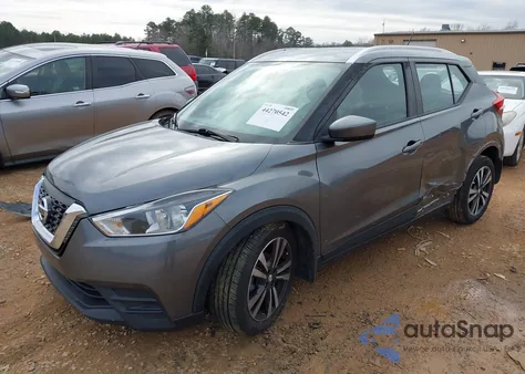 2020 Nissan Kicks Sv Xtronic Cvt z USA, uszkodzony, nr VIN 3N1CP5CV4LL534030